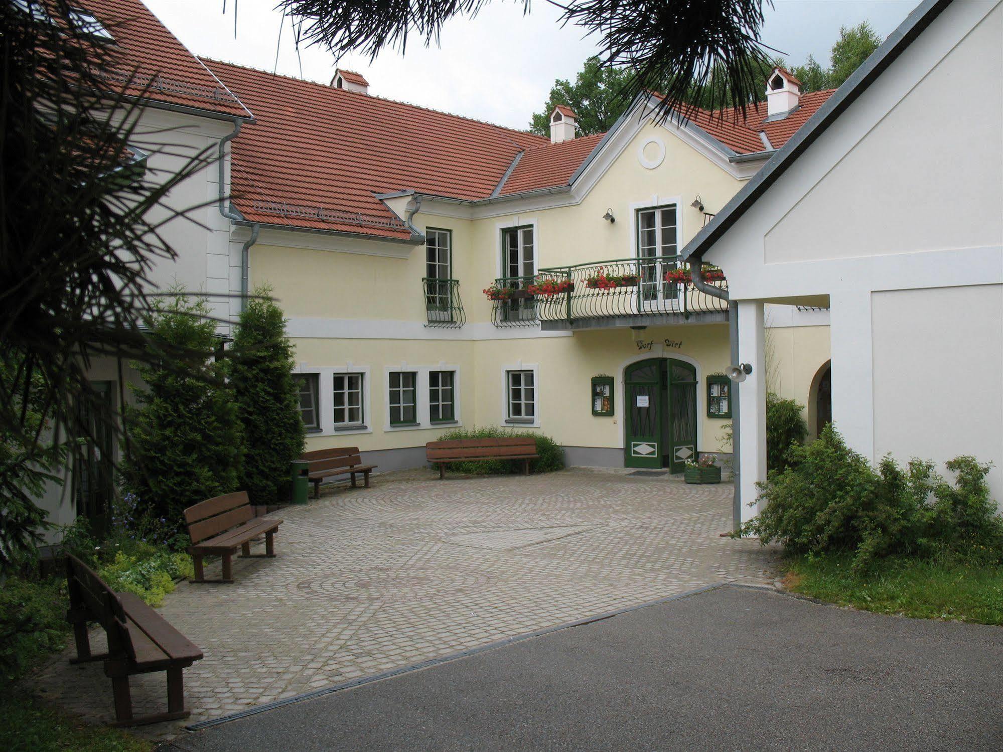 Theater- Und Feriendorf Koenigsleitn Gmbh Litschau Exterior foto